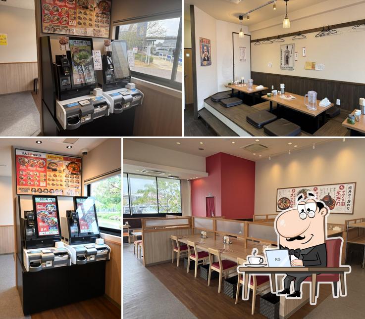 韓丼 エミフルMASAKI店