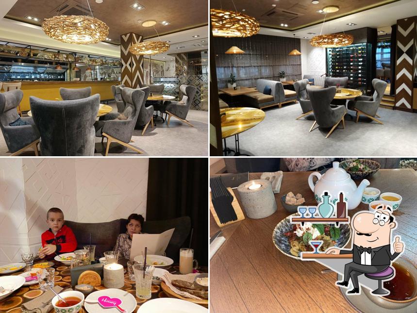 Посмотрите на внутренний интерьер "Хани"