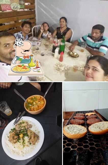 CHURRASKADINHA E JUNIOR'S HAMBURGUERIA