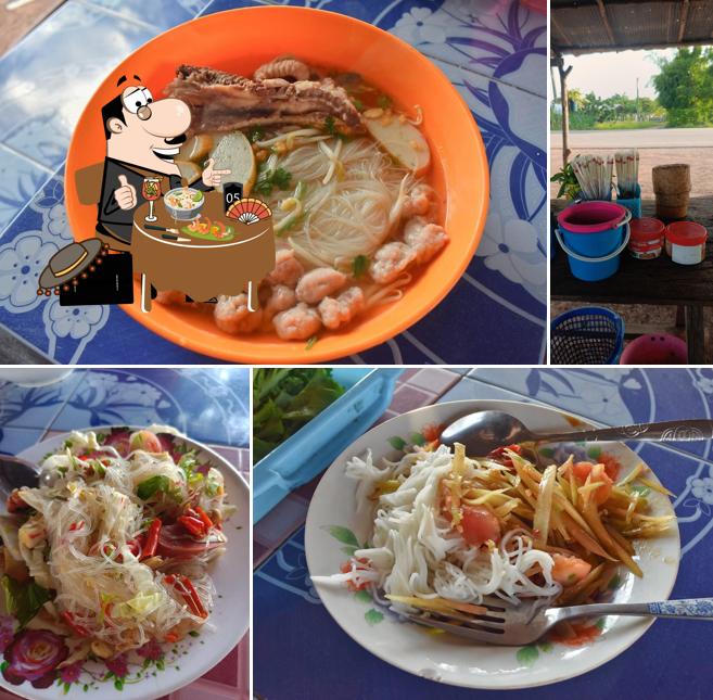 ร้านก๋วยเตี๋ยวและส้มตำบ้านโนน