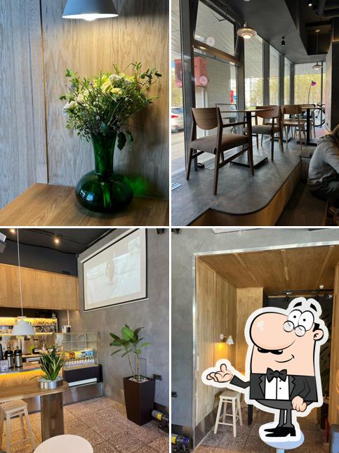 Посмотрите на внутренний интерьер "Маршрут"