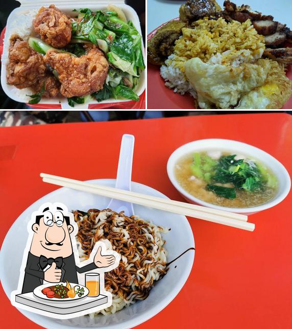 Restoran Puchong Ma Boo Economy Rice • 经济杂饭