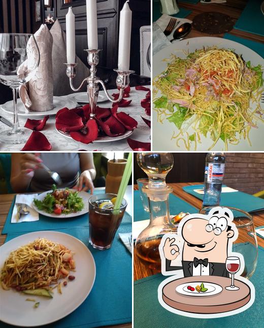 Еда и напитки в Кафе Евразия