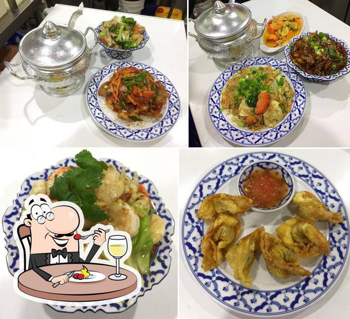 Rak Thai Kitchen