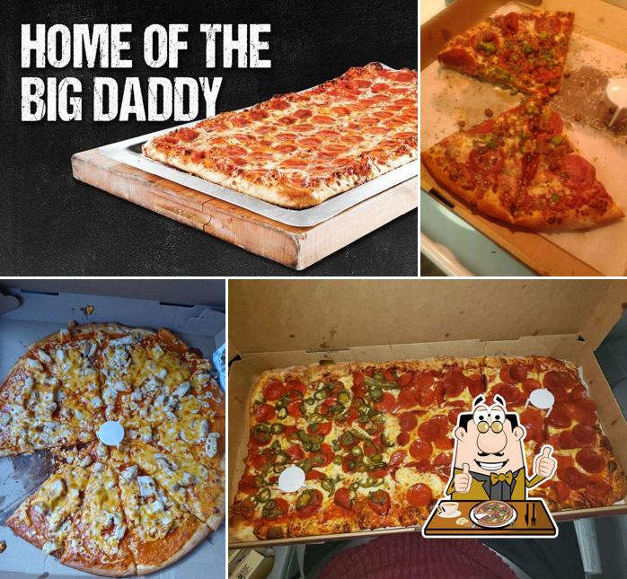Fox's Pizza Den - McKees Rocks