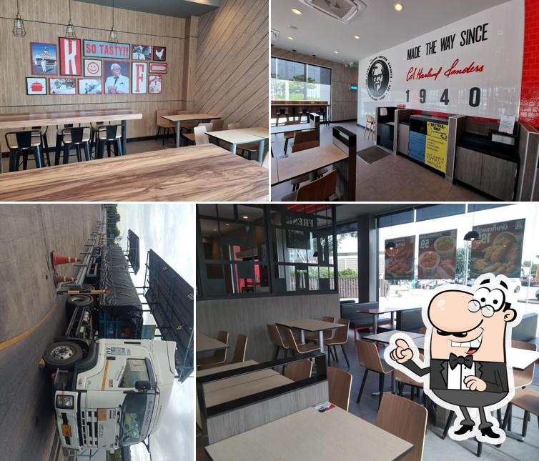 KFC PTT Pathumthani-Samkhok Km.70