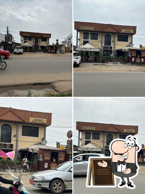RESTAURANT SERVICE TRAÎTEUR PLAT À EMPORTER Chez "CHICKEN HOUSE"