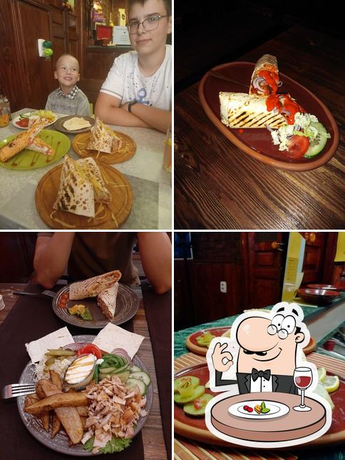 Еда в "Шаурма Cous-Cous"