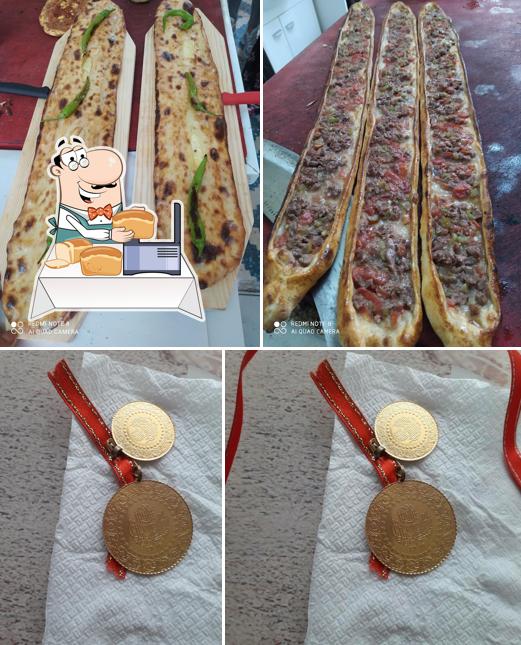 Gülüm Pide Emet