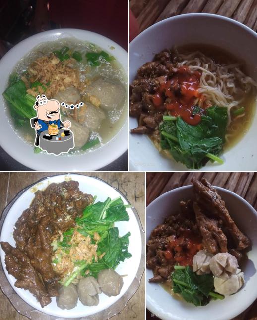 Warung (R.R) mie ayam bakso dan ceker