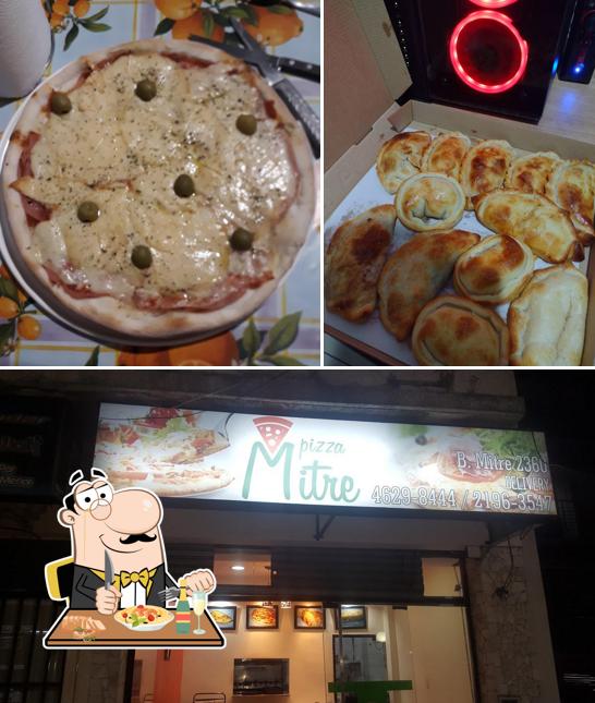 Pizza Mitre