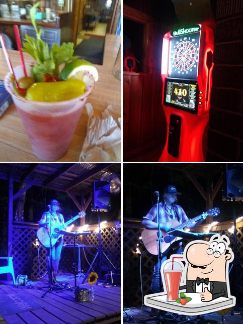 Smokey's Sports Bar