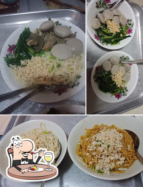 Mie Baso Sari Rasa