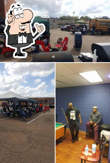 Bleezy's Sports Bar and Grill