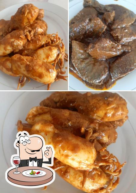 RUMAH MAKAN PADANG SIMPANG RAYA