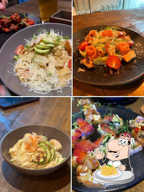 Паста карбонара в "На районе"