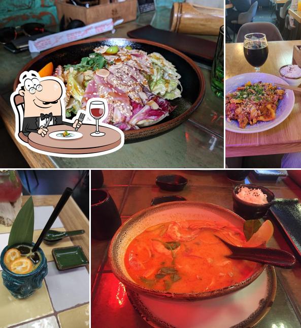 Еда в "UMAMI (паназиатской кухне)"