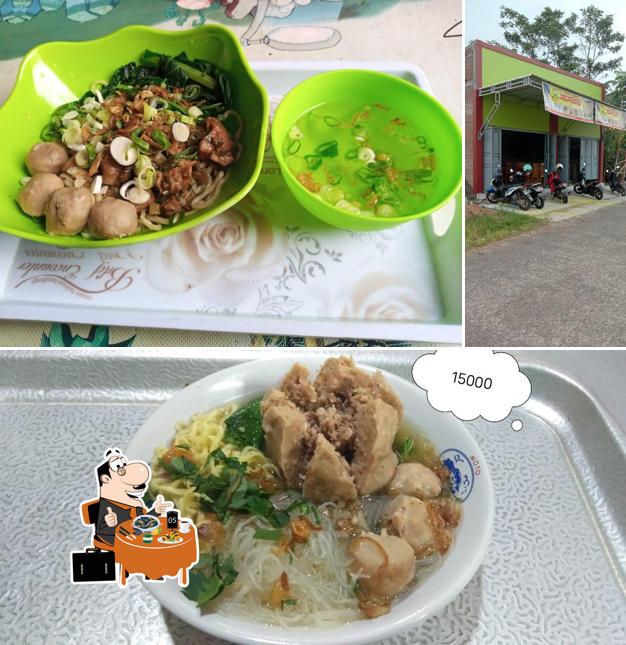MIE AYAM BAKSO MENTARI