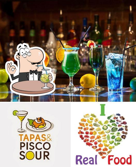 El Rio Cocktails Tapas Latinas Café