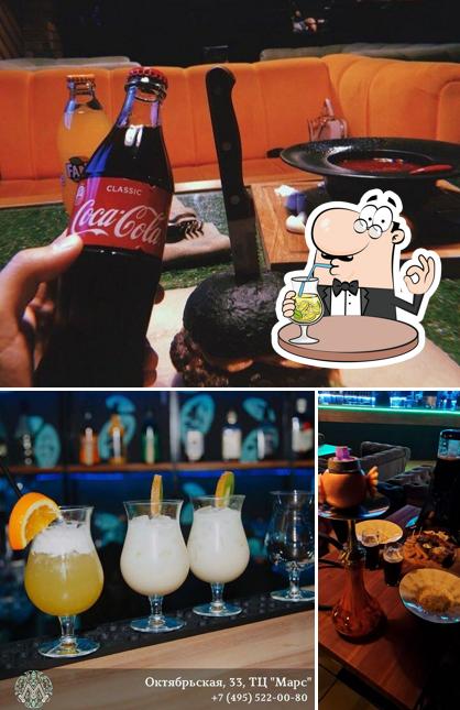 Закажите напиток из меню