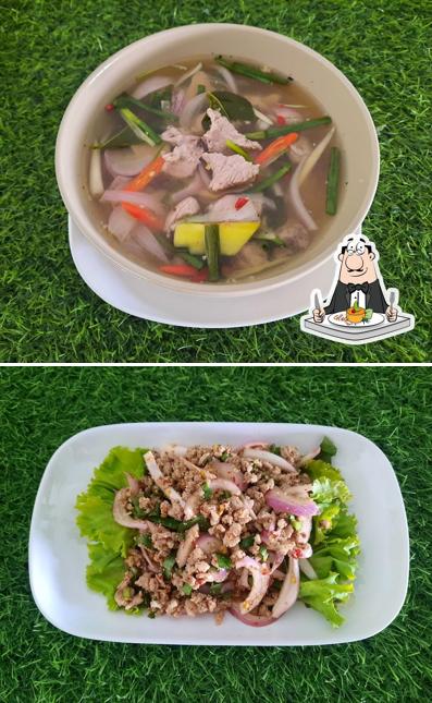 จานแซ่บ ตำยำนัวร์ สาขา 2 by First Group.