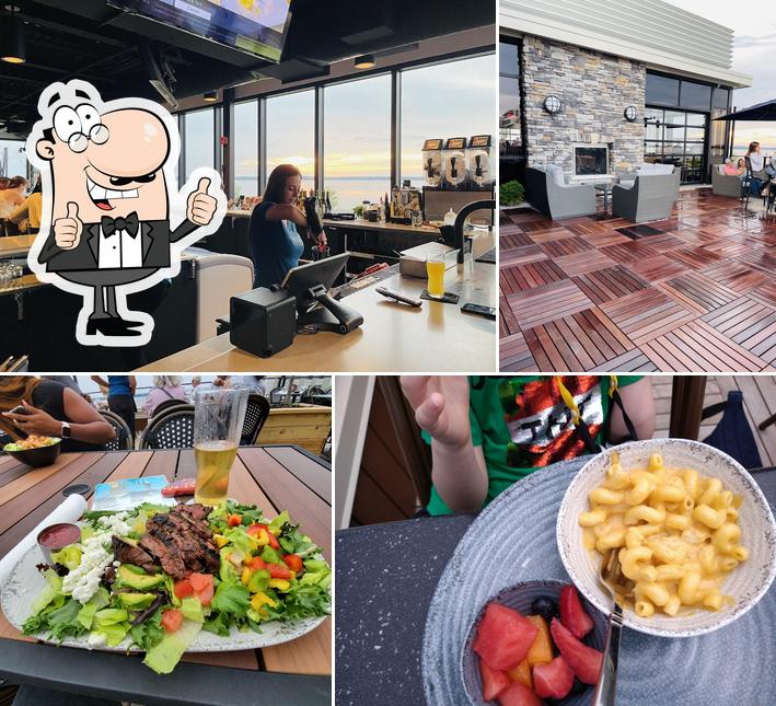 Pier 6 Rooftop Bar & Restaurant