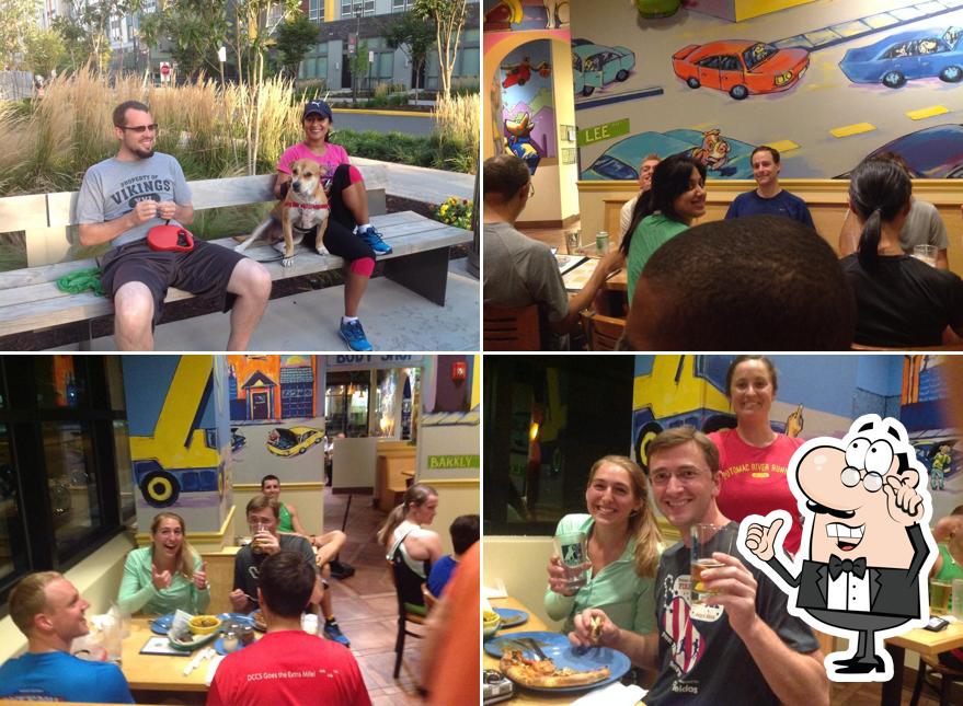 Monday Runday at Lost Dog Cafe