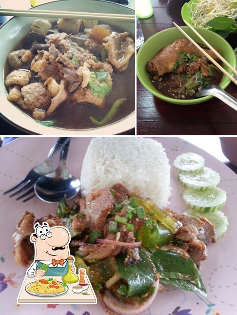 เตี๋ยวเรือแฝด