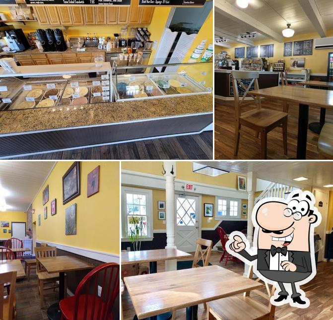 Farmhouse Coffee & Ice Cream
