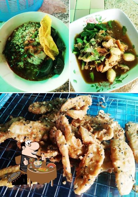 ร้านตาหรั่ง อาหารตามสั่ง
