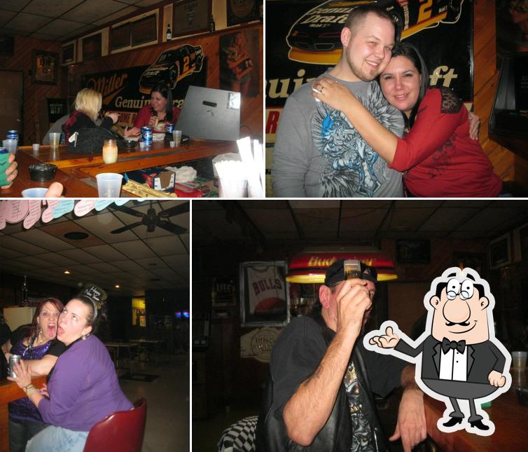 Rosies Bar And Grille