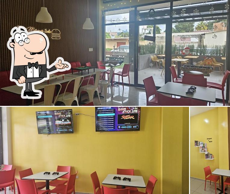 CHIPOTLE BURGERS DANLI
