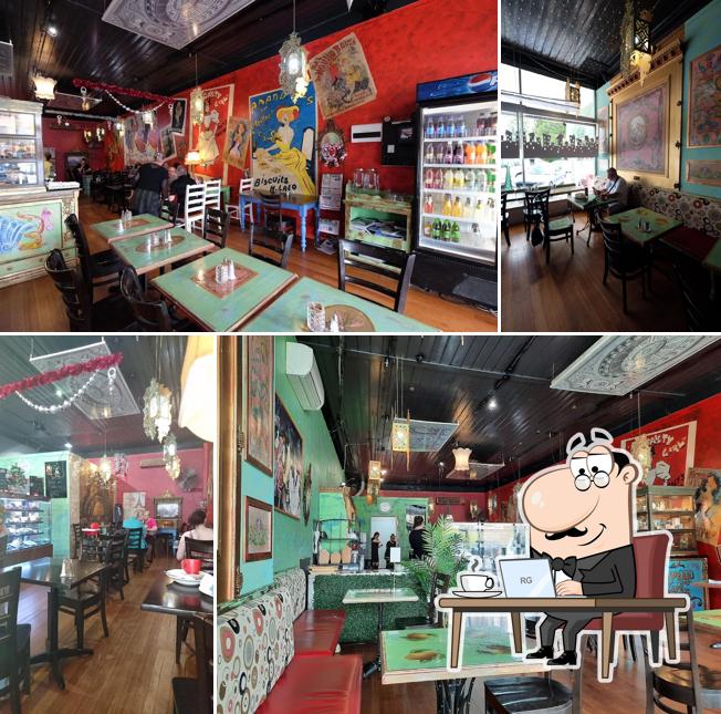 The French Pear Cafe