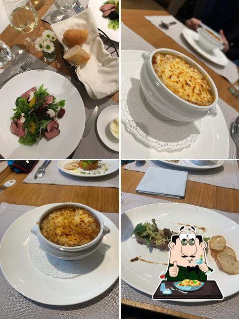 Еда в "Le carré"