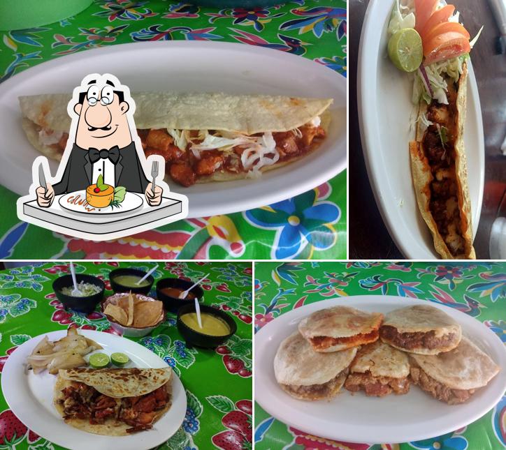 Tacos, Gorditas Y Quesadillas "Martinez"