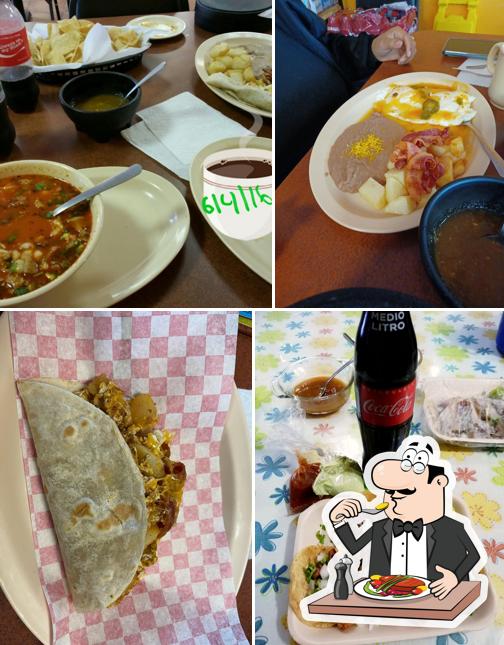 Tacos Yoli's