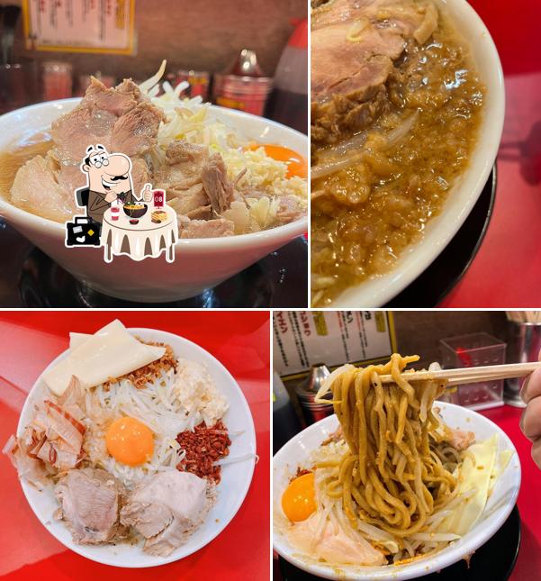 ブタギドラ 豚まぜそば×豚ラーメン