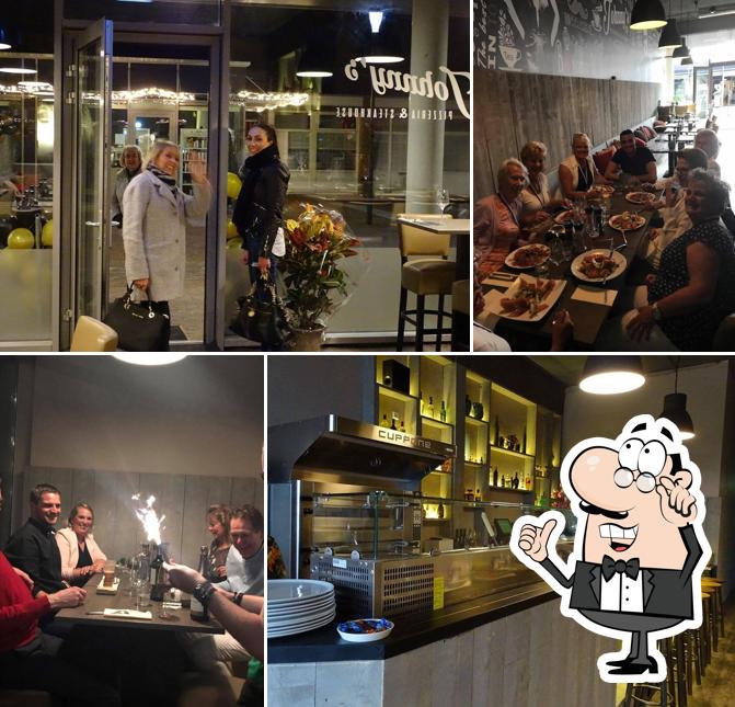 Johnny's Pizzeria & Steakhouse