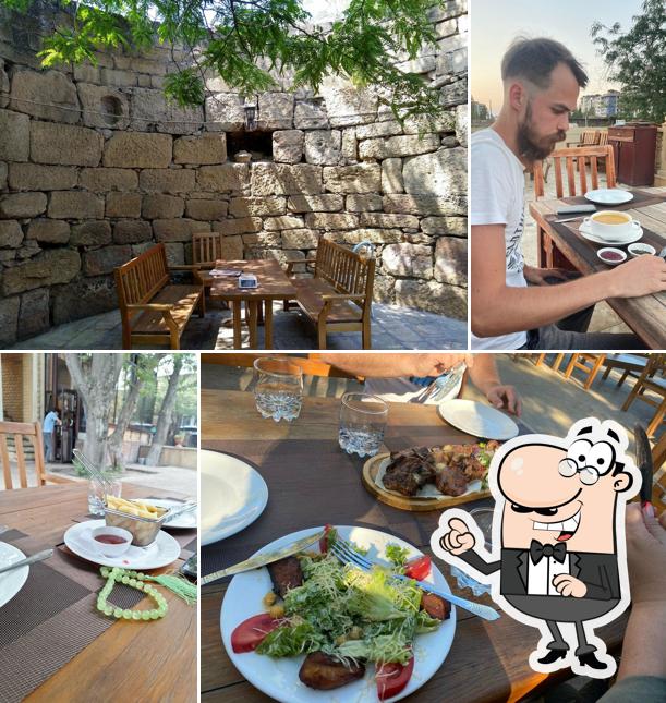 Забронируйте столик в "Кафе У Фонтана"