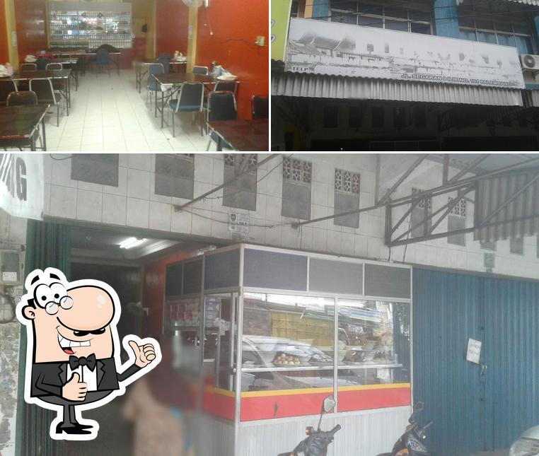RUMAH MAKAN HIKMAH
