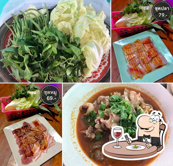 ร้านลาบลุงสอน บ้านธิ Ban Mae Phi