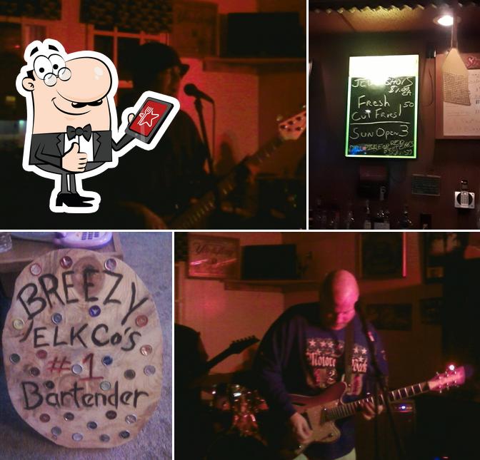 Cully's Bar