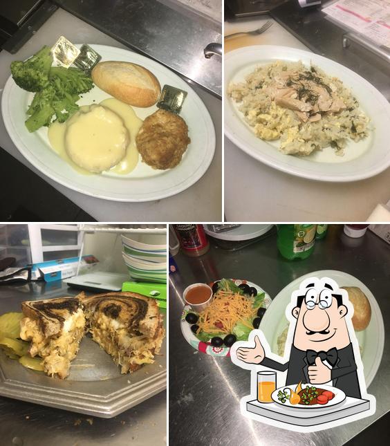 The Pour House Bar & Grill Roseau