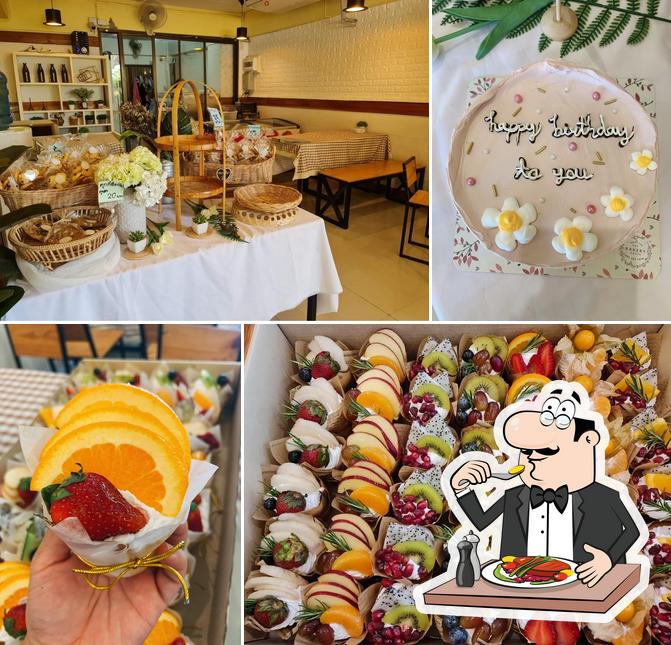 Bakery House by ouy (ร้านเค้กวัดโบสถ์) คาเฟ่วัดโบสถ์
