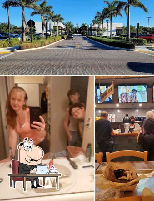 The Shoppes at Monarch