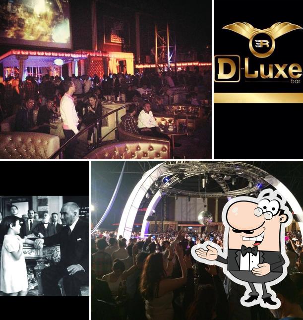 Deluxe Bar