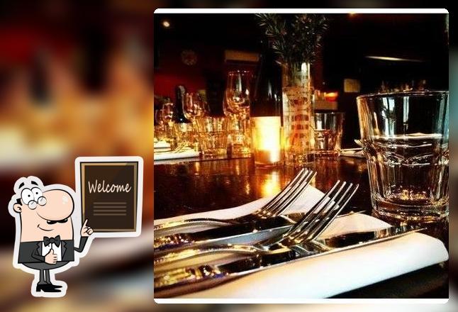 Twelve Bar & Restaurant