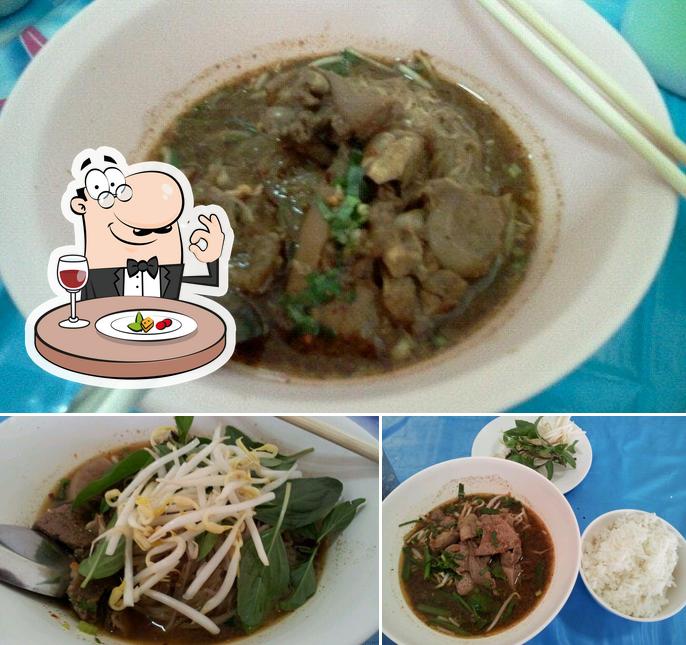 ก๋วยเตี๋ยวเรือครูใหญ่
