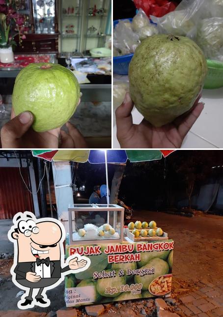 Rujak Jambu Bangkok "Berkah"