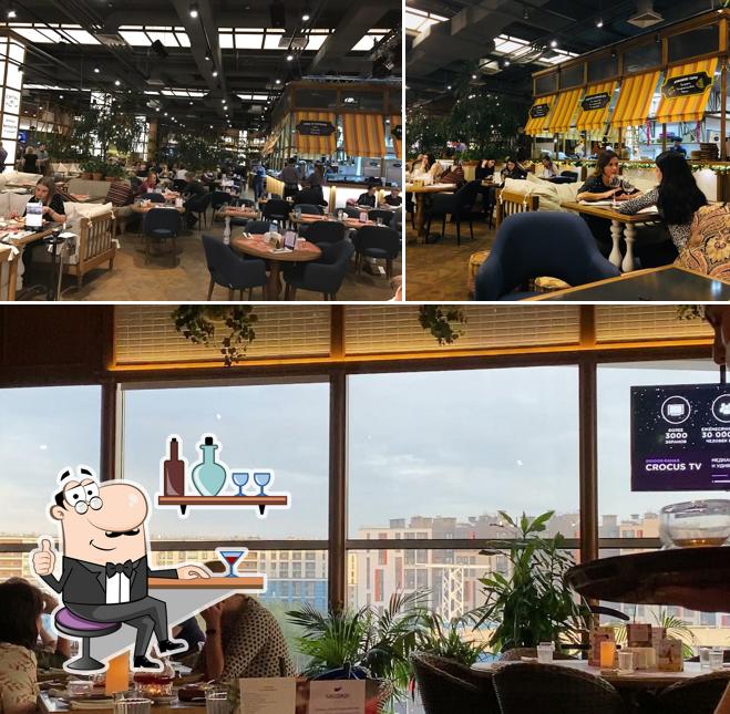 Интерьер "Баклажана"